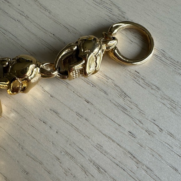 Gold toned skull bracelet - Picture 8 of 8